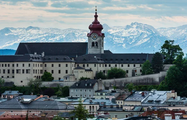 Letní večer opatství Nonnberg Salzburg — Stock fotografie