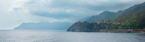 Yaz Corniglia görünümünden Manarola, Cinque Terre, İtalya — Stok fotoğraf