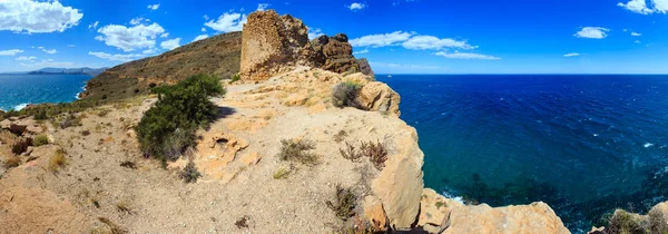 Krajobraz lato morze wybrzeża (Hiszpania). — Zdjęcie stockowe