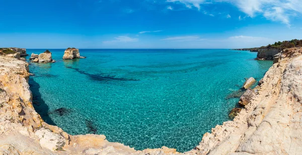 Deniz sahili Spiaggia della Punticeddha, Salento, İtalya — Stok fotoğraf