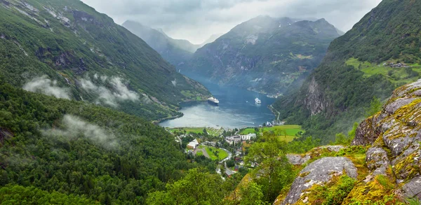 Geiranger Fjord desde Dalsnibba mount, Norge — Foto de Stock