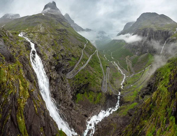 Summer Trollstigen serpentine and waterfall, Norway — Stock Photo, Image