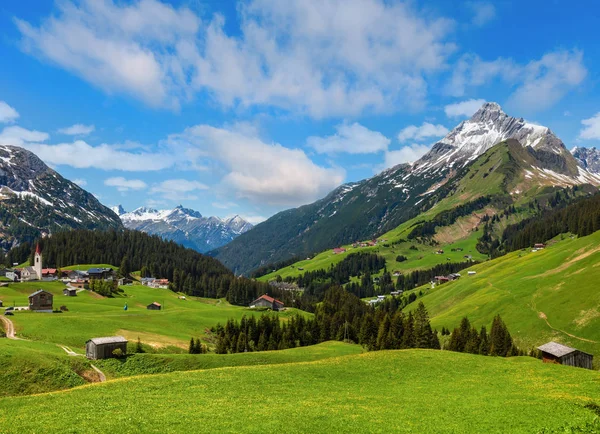 Vista alpina (Vorarlberg, Austria ) — Foto de Stock