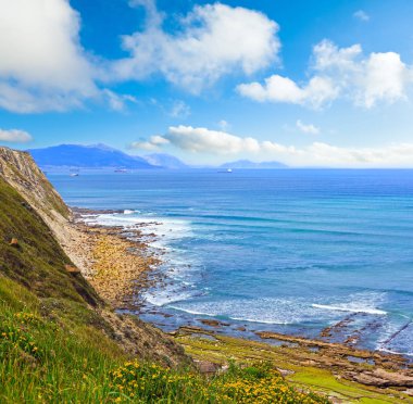 Plaj Azkorri veya Gorrondatxe görünümü