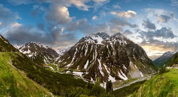 Sommar Alperna Mountain Sunset landskap — Stockfoto