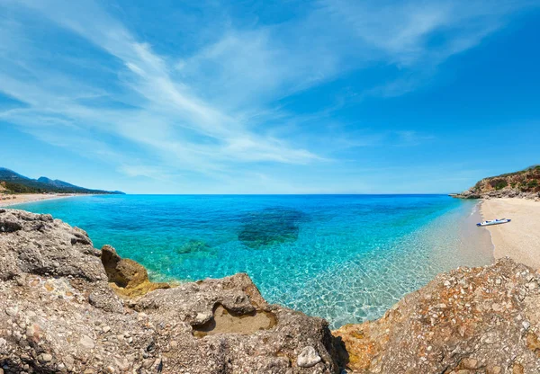 Drymades strand panorama, Albanië. — Stockfoto