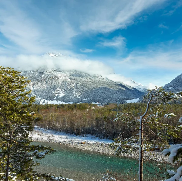 Inverno fiume di montagna, Austria, Tirolo — Foto Stock