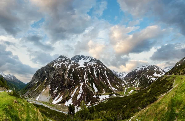 Verão Alpes paisagem montanhosa — Fotografia de Stock