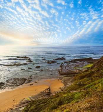 Doğal amfitiyatro Beach (Algarve, Portekiz).
