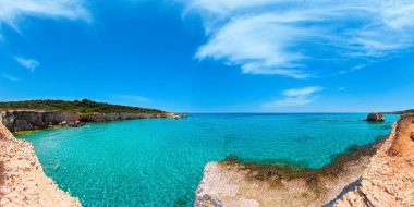 Deniz sahili Spiaggia della Punticeddha, Salento, İtalya