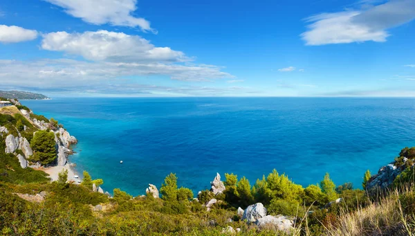 Letní mořské pobřeží, Halkidiki, Řecko — Stock fotografie