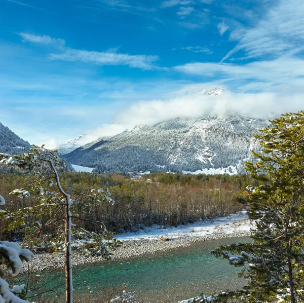 Inverno fiume di montagna, Austria, Tirolo — Foto Stock