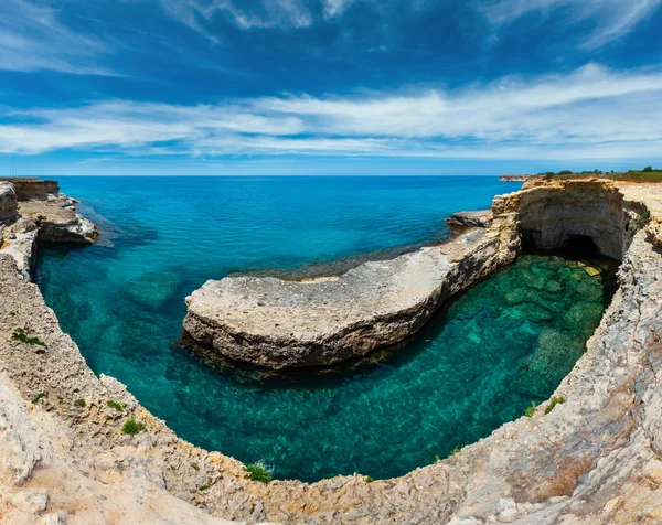 Grotta del Canale, Salento,意大利 — 图库照片