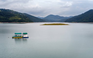Zlatar gölü (Zlatarsko jezero), Sırbistan.