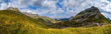 Yaz dağ Durmitor panoramik yol, Sedlo pass, Karadağ.