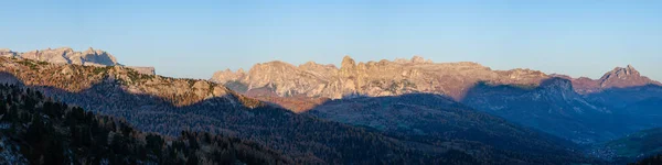 Tidig Morgon Höst Alpina Dolomiter Berg Scen Lugn Panoramautsikt Från — Stockfoto