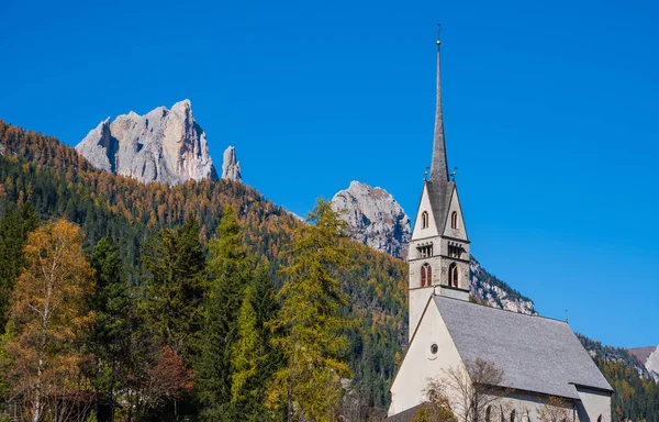 Herfst Alpine Dolomieten Scene Moena Sudtirol Italië Rustige Rotsachtige Bergtoppen — Stockfoto