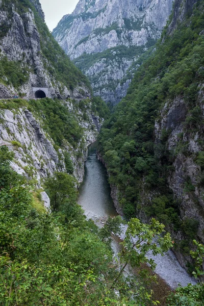 Canyon Platije Rio Moraca Dos Cânions Mais Pitorescos Montenegro Verão — Fotografia de Stock