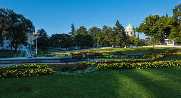 塞尔维亚国民议会 Serbia National Assembly Skupstina 在欧洲贝尔格莱德Pionirski公园 Pionirski Park Belgrade Serbia — 图库照片