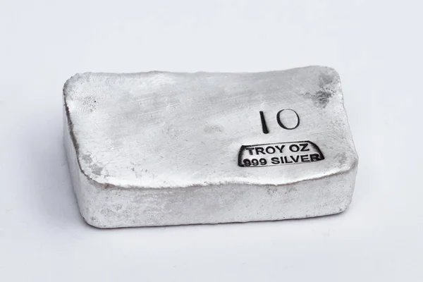 Değerli Metal Holding Olarak Döktü Gümüş Bir Gram Çubuğunu Kapat — Stok fotoğraf