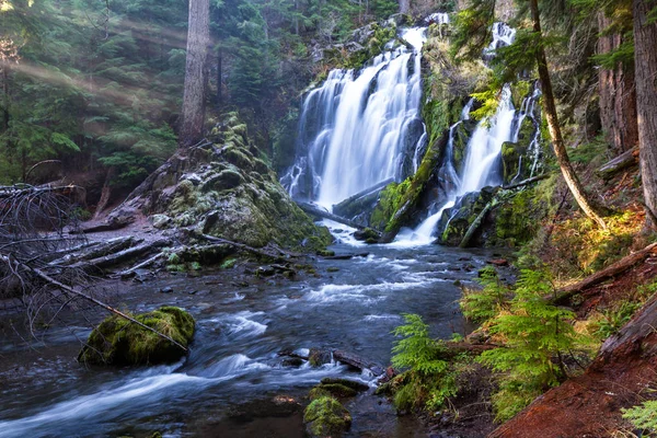 Beautiful Waterfall Southern Oregon Shot Cold Winter Afternoon Bit Ice — Stock Photo, Image