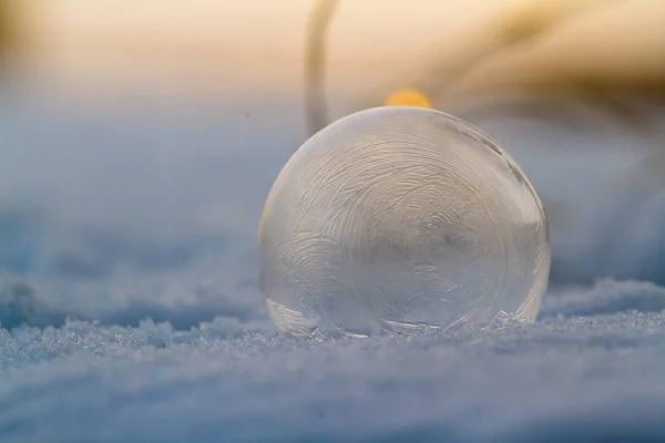 Close Small Soap Bubble Freezing Rapidly Due Extreme Cold Temperatures — Stock Photo, Image