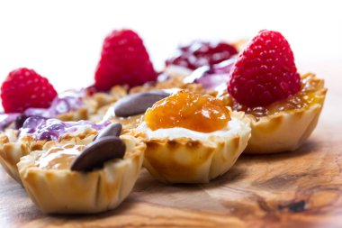 taze berry ısırıkları 