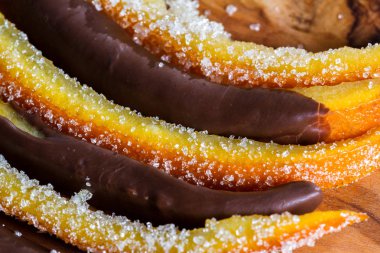 şekerlenmiş portakal kabuğu