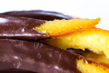 şekerlenmiş portakal kabuğu