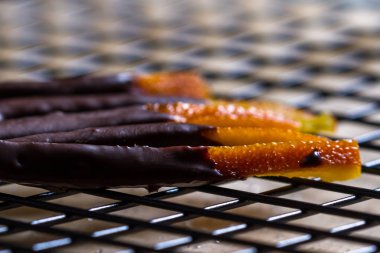 şekerlenmiş portakal kabuğu