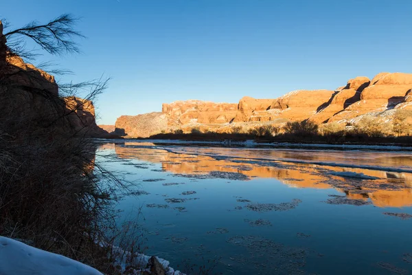 Is i Coloradofloden — Stockfoto