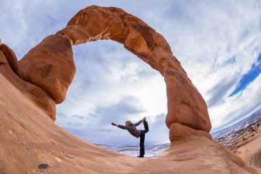 narin arch, arches national park 