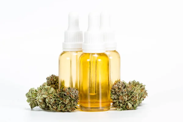Essential cannabis oil — Stock Photo, Image