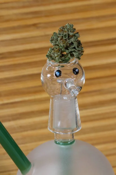 Botão de cannabis bonita — Fotografia de Stock