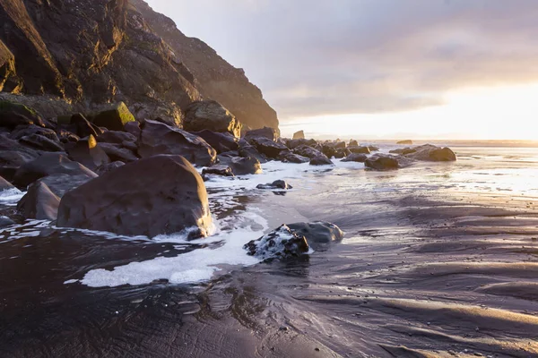 Luz Dorada Reflejándose Las Rocas Cabo Sebastián Mientras Sol Cae — Foto de Stock