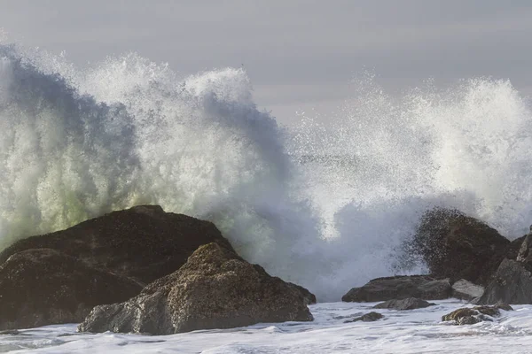 Rocky Shoreline Nesika Beach Oregon Late Afternoon Sun Approaching Horizon — Stock Photo, Image