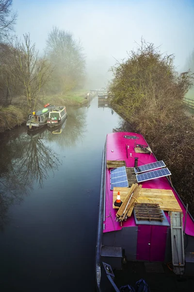 Nebel Blick Auf Kanalboote Auf Dem Fluss Avon Salto — Stockfoto