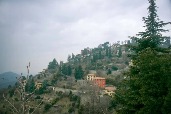 Vista panorâmica do inverno inferior Bergamo . — Fotografia de Stock