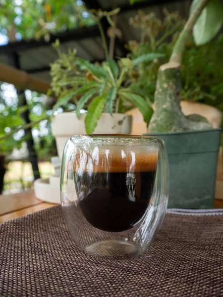 Taza de espresso en la mesa — Foto de Stock