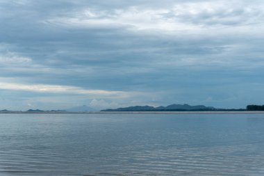 Yaz plajı cenneti. Tropik ada plajı. Deniz kıyısı hattı. Ada rahatlamak peyzaj seyahat kavramı