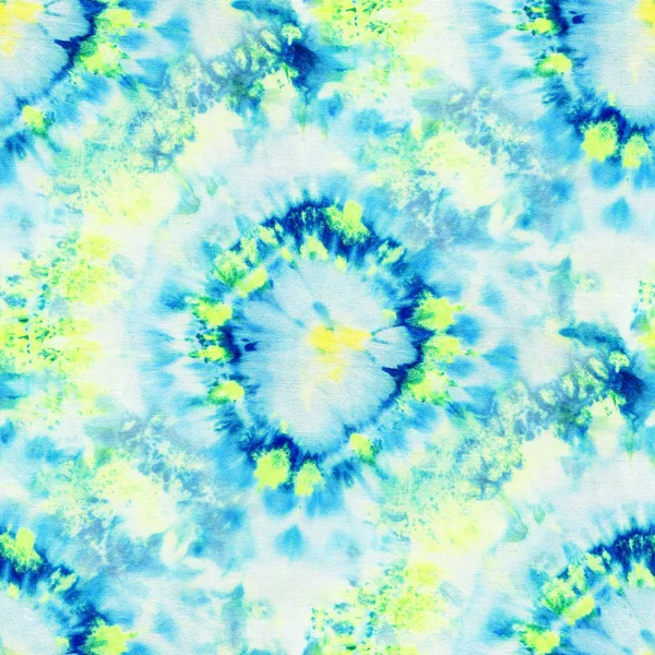 Beyaz ipek üzerinde mavi ve sarı renkli kusursuz kravat deseni. El boyası kumaşlar - nodüler batik. Shibori boyaması.. 