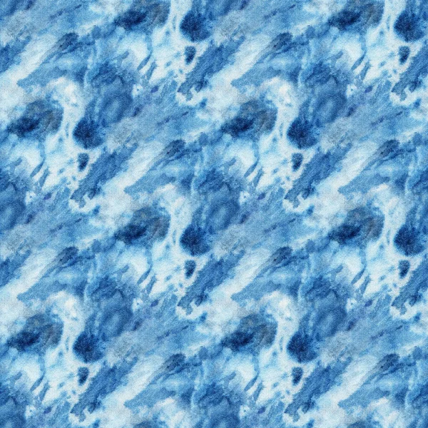 Beyaz ipeğin üzerindeki çivit rengi kusursuz kravat boyası deseni. El boyası kumaşlar - nodüler batik. Shibori boyaması.. 