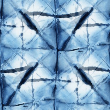 Beyaz ipeğin üzerindeki çivit rengi kusursuz kravat boyası deseni. El boyası kumaşlar - nodüler batik. Shibori boyaması.. 