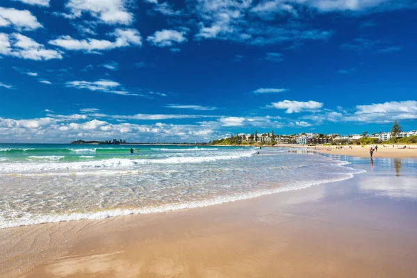 Mooloolaba Australia Luglio 2018 Persone Che Godono Estate Sulla Spiaggia — Foto Stock