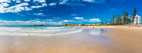 Mooloolaba Australia Jul 2018 Gente Disfrutando Del Verano Playa Mooloolaba — Foto de Stock