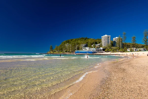 Gold Coast Aus Július 2018 Gold Coast Városára Szörfözés Strand — Stock Fotó