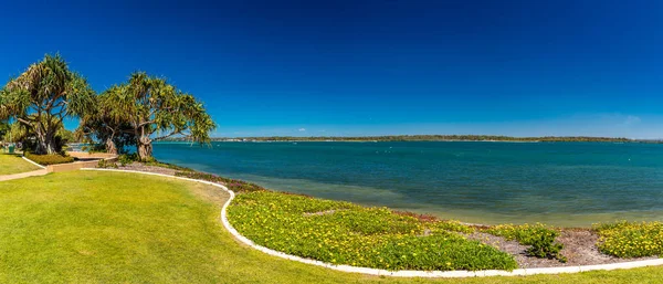 Zomer Strand Met Bomen Aan Westkant Van Bribie Island Queensland — Stockfoto