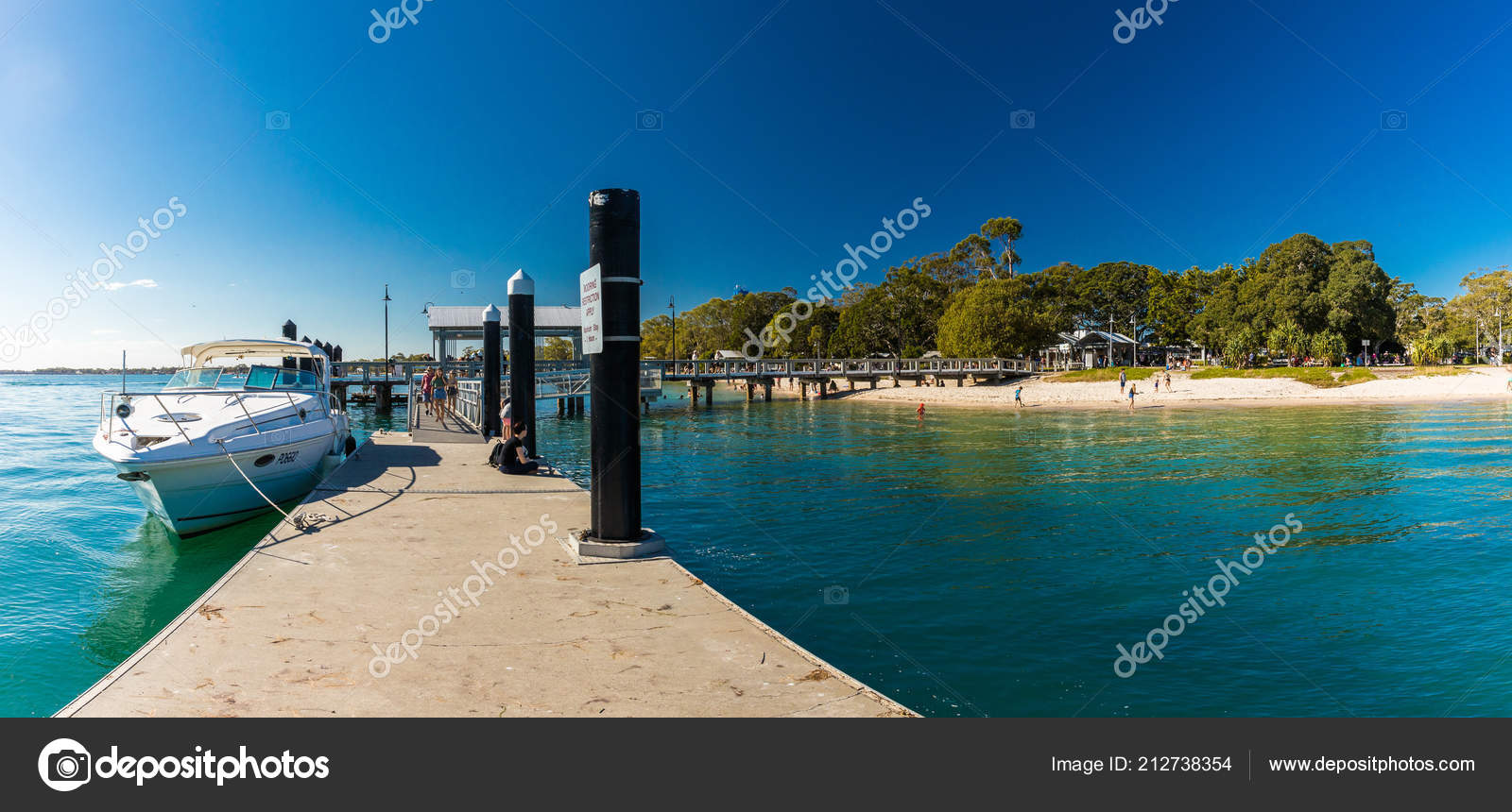 Bribie Island Aus Sept 2018 Beach Bongaree Jetty West Side Stock Editorial Photo C Mvaligursky 212738354