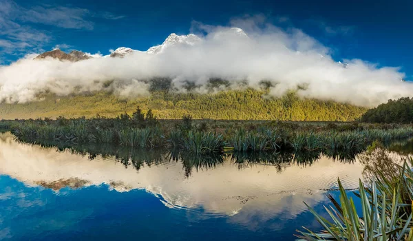 Mirror Lakes Con Reflejo Earl Mountains Fjordland National Park Millford — Foto de Stock