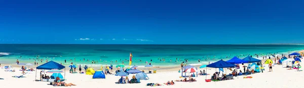 Caloundra Aus Gennaio 2019 Calda Giornata Sole Kings Beach Calundra — Foto Stock